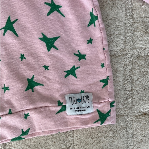 Charming Pink Hoodie with Green Star Pattern - Picture 3 of 9